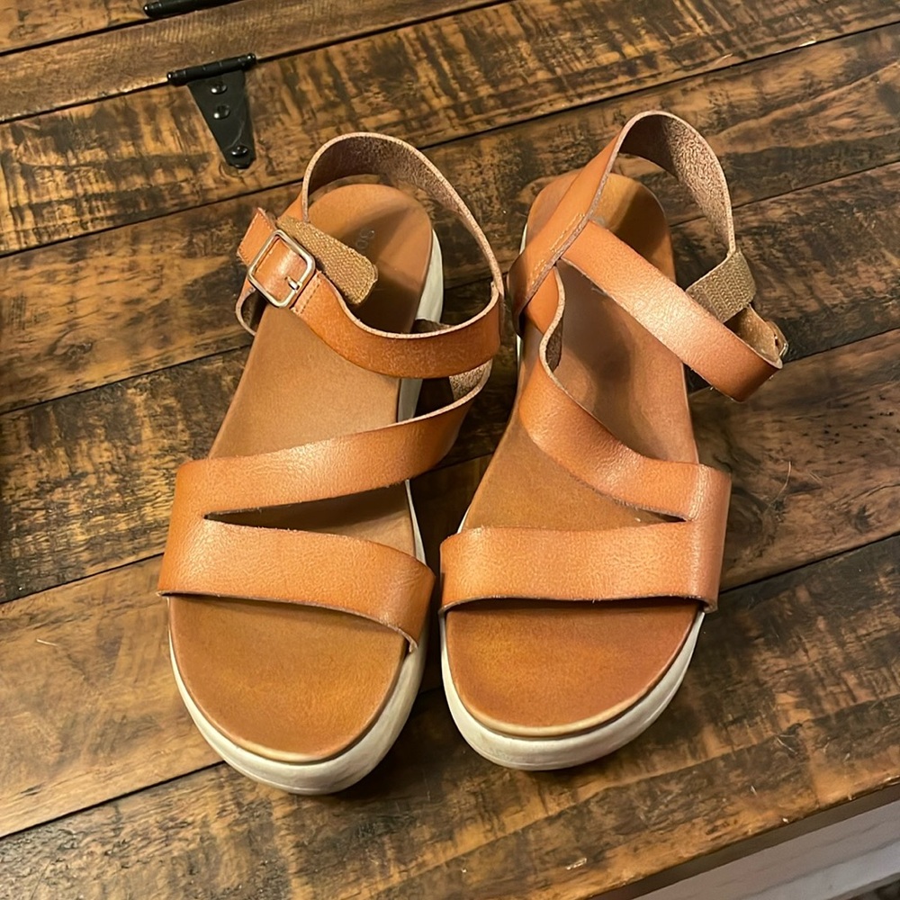 Sophie17 Brown Sandals Size 5